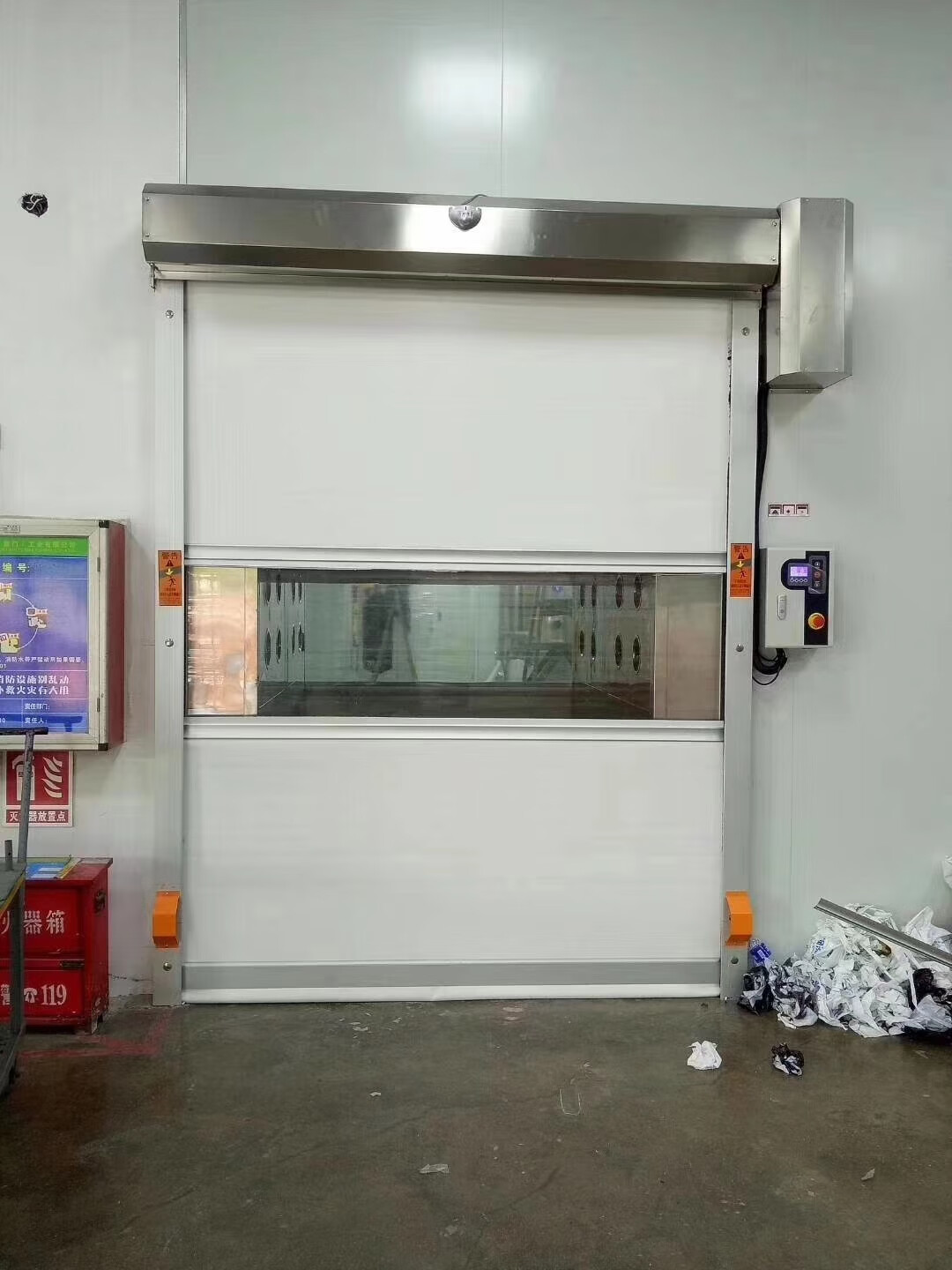 卷帘门与智能洗车 郑州高效停车系统的现代化解决方案